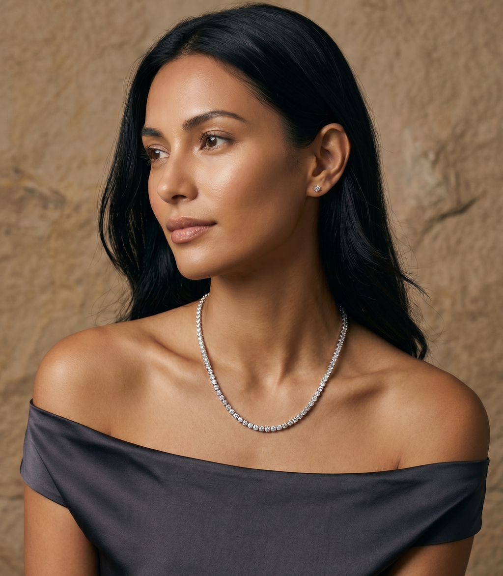 Aeterna Diamant-Halskette aus Weißgold mit elegantem Anhänger