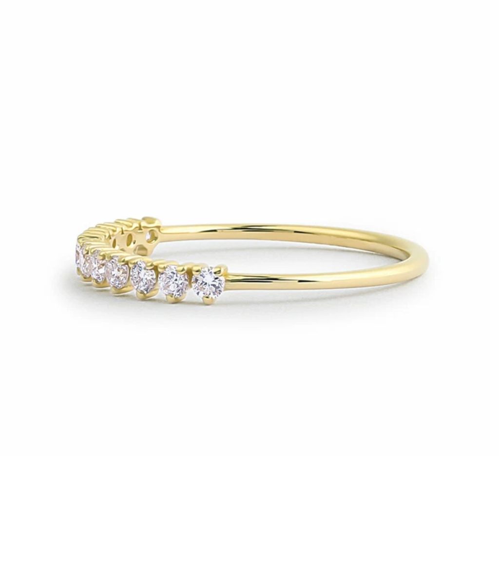 Ardentin Diamantring aus Gold mit elegantem Design