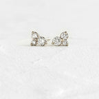 Begonia Diamant-Ohrstecker aus Silber mit floralem Design