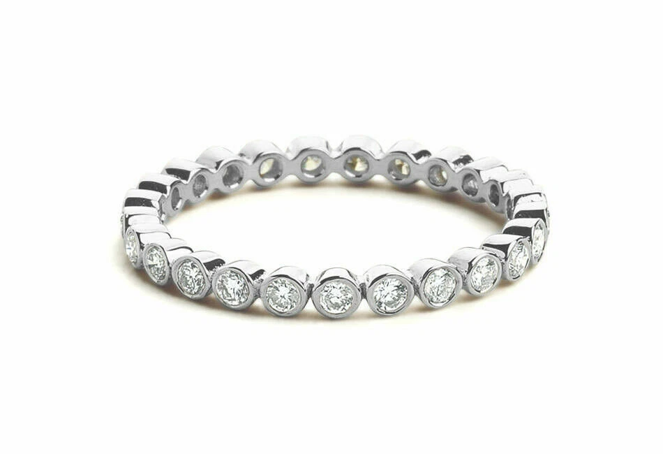 Camellune Diamant-Memory-Ring aus Silber mit funkelnden Akzenten