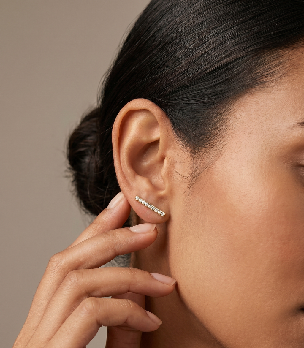 Faye Diamant-Ohrringe aus Gold mit elegantem Design