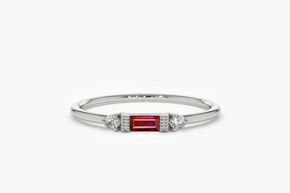 Heliora Rubin-Diamantring aus Silber mit elegantem Design