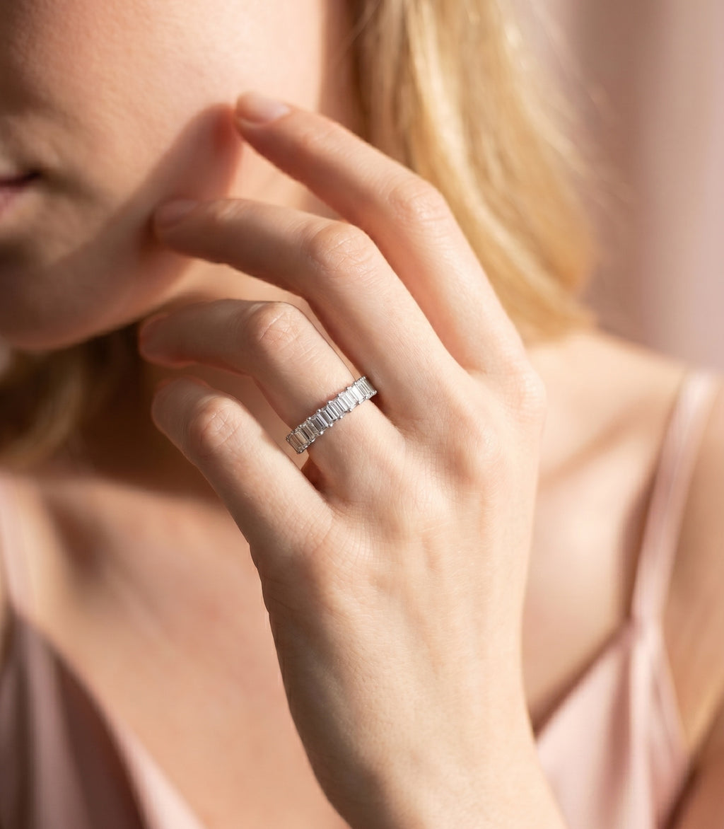 Ingenium Diamant-Memory-Ring aus Weißgold mit elegantem Design