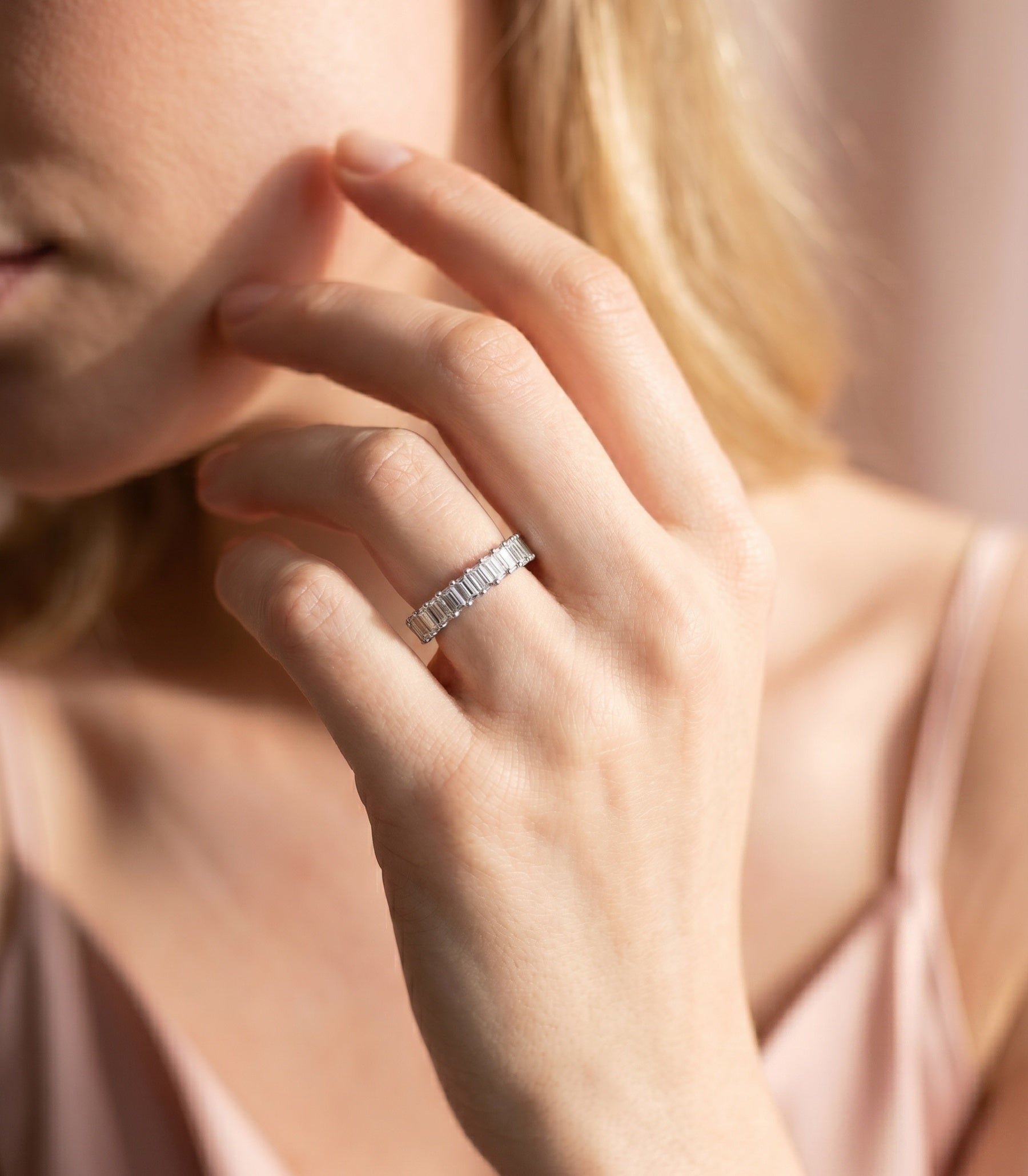 Ingenium Diamant-Memory-Ring aus Weißgold mit elegantem Design