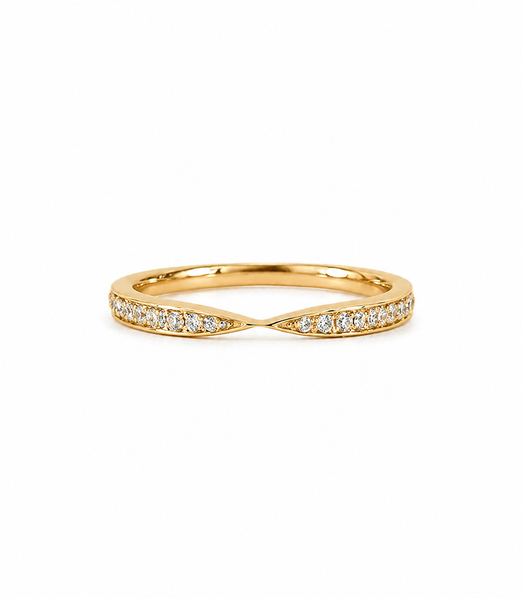 L’Étreinte Diamant-Ehering aus Gold mit elegantem Design