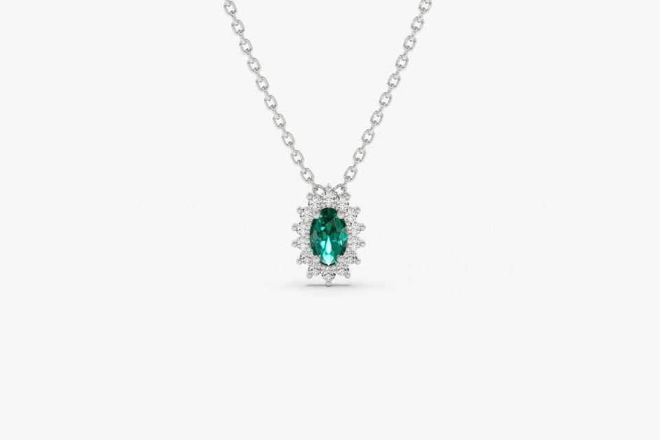 Lucentra Smaragd-Choker aus Silber mit elegantem Design