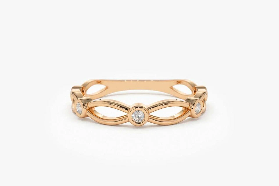 Nexus Ring aus Roségold mit elegantem Design