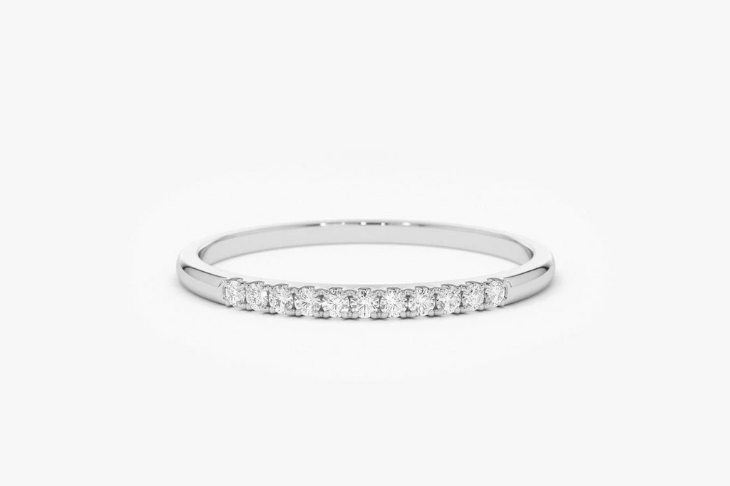 Nobelis Diamantring aus Silber mit elegantem Design