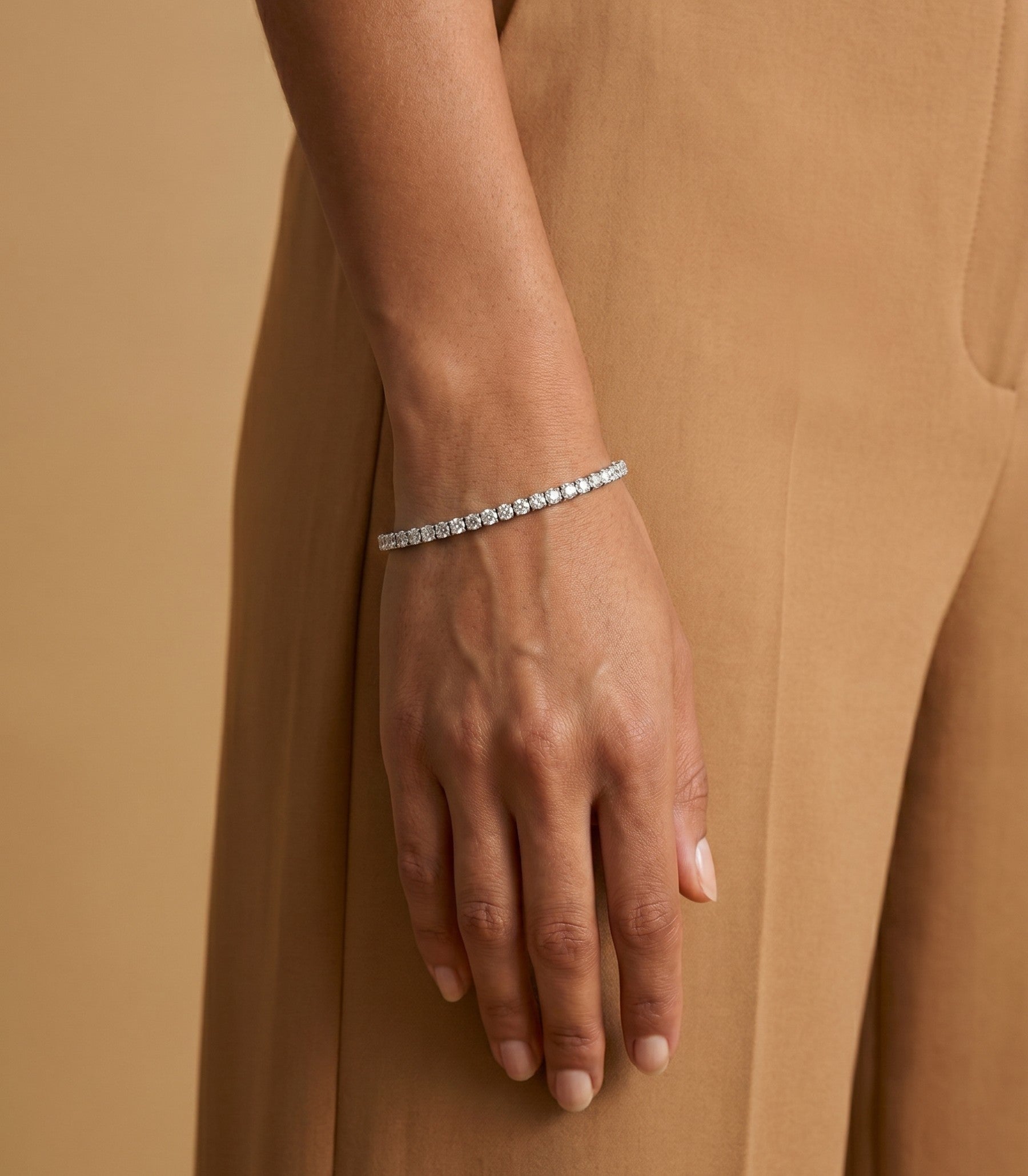 Nory Diamant-Tennisarmband aus Weißgold mit elegantem Design