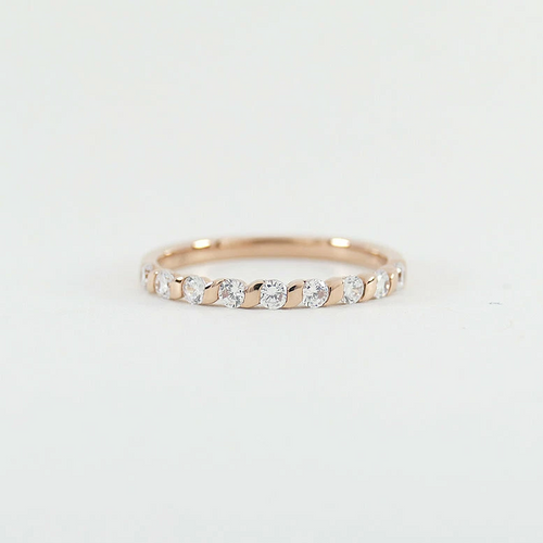 Ottavia Diamant-Ring aus Roségold mit funkelnden Akzenten
