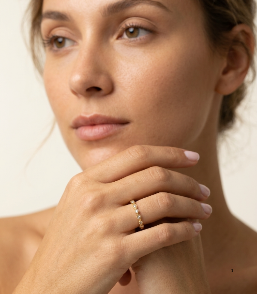 Andromeda Diamantring aus Gold mit elegantem Design