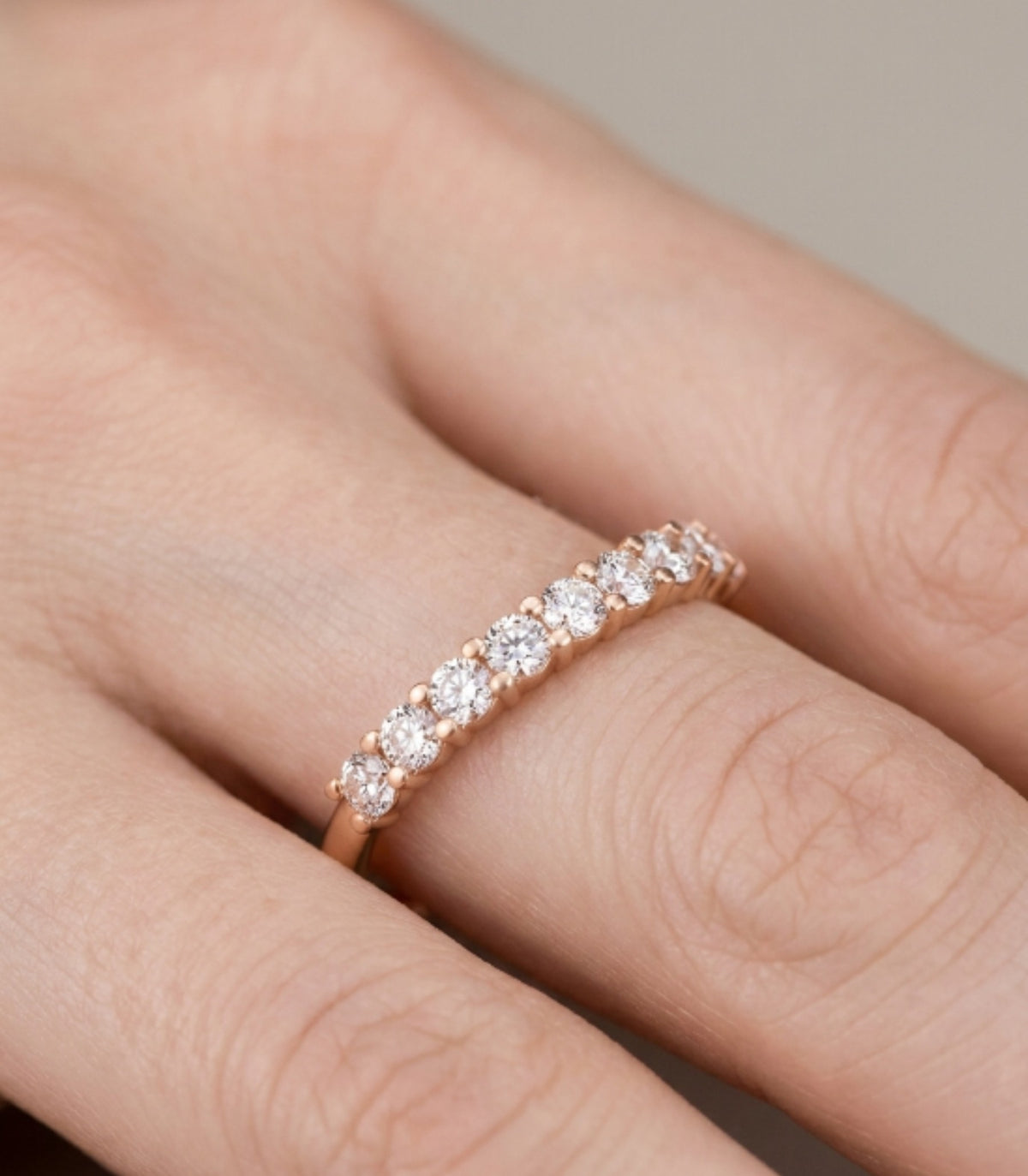 Ardentin Diamantring aus Roségold mit elegantem Design