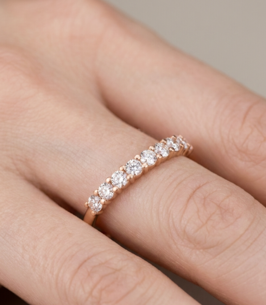 Ardentin Diamantring aus Roségold mit elegantem Design