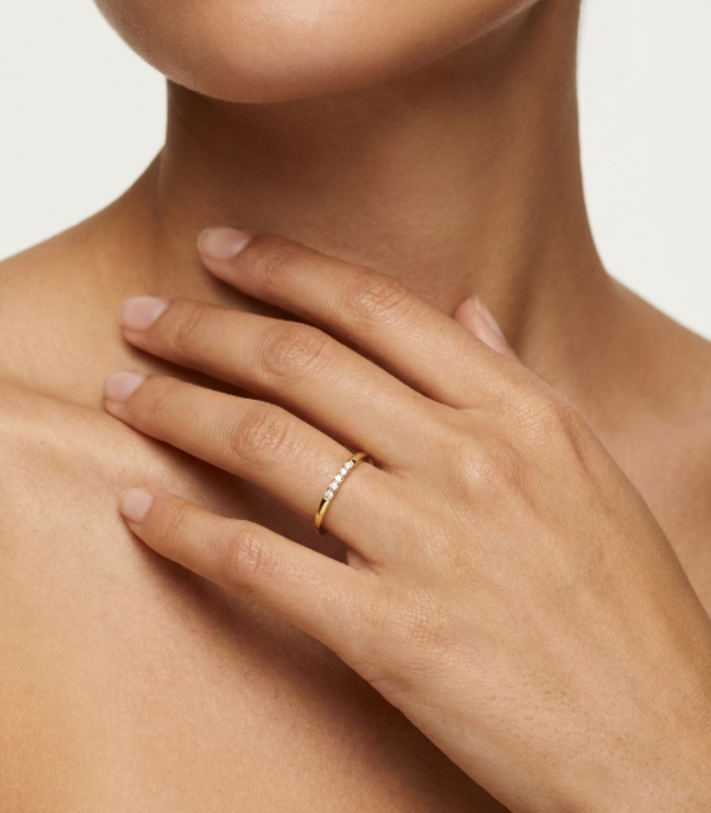 Aria Diamant-Ring aus Gold mit funkelnden Akzenten edel