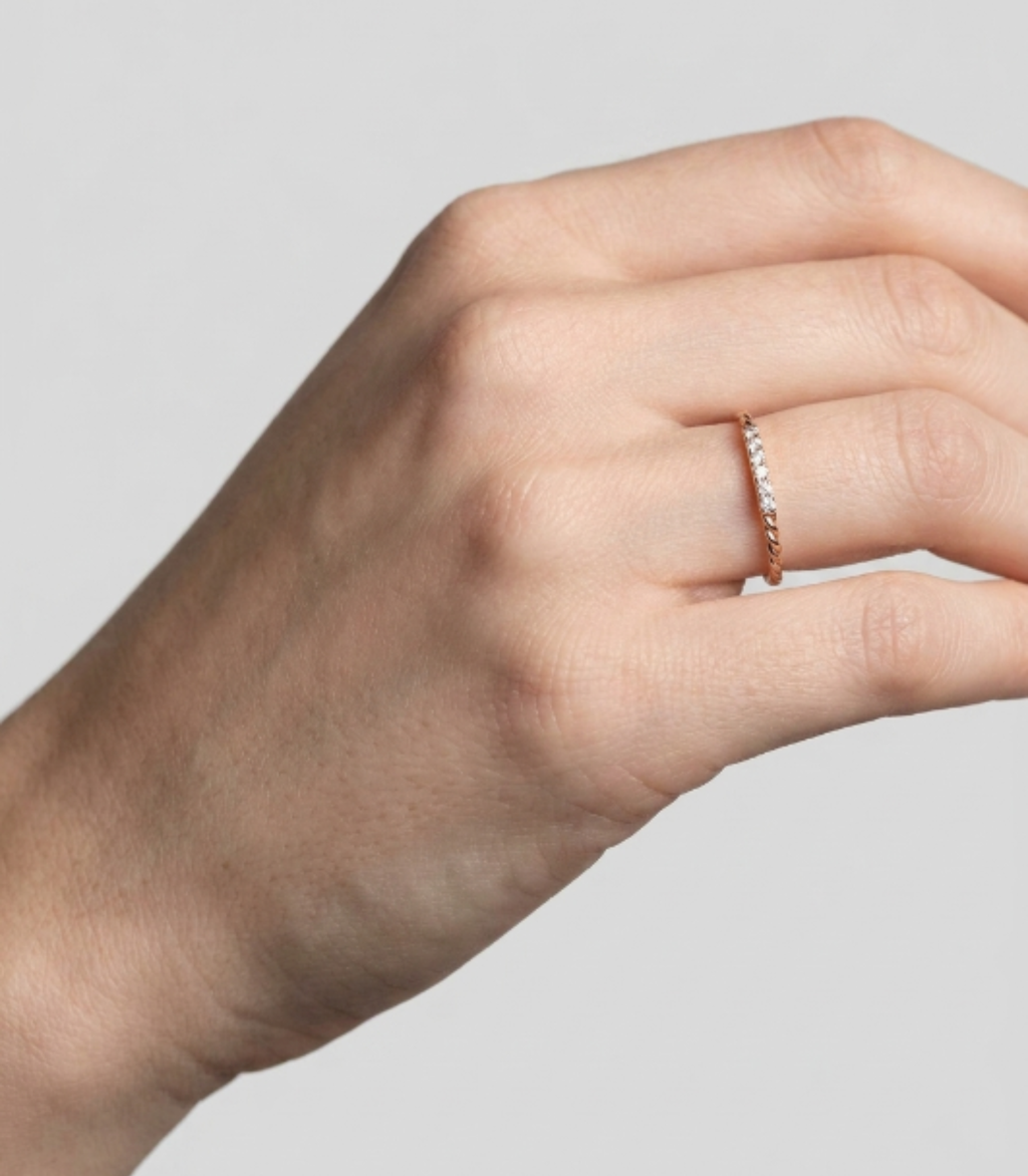 Braelle Diamantring aus Gold mit elegantem Design