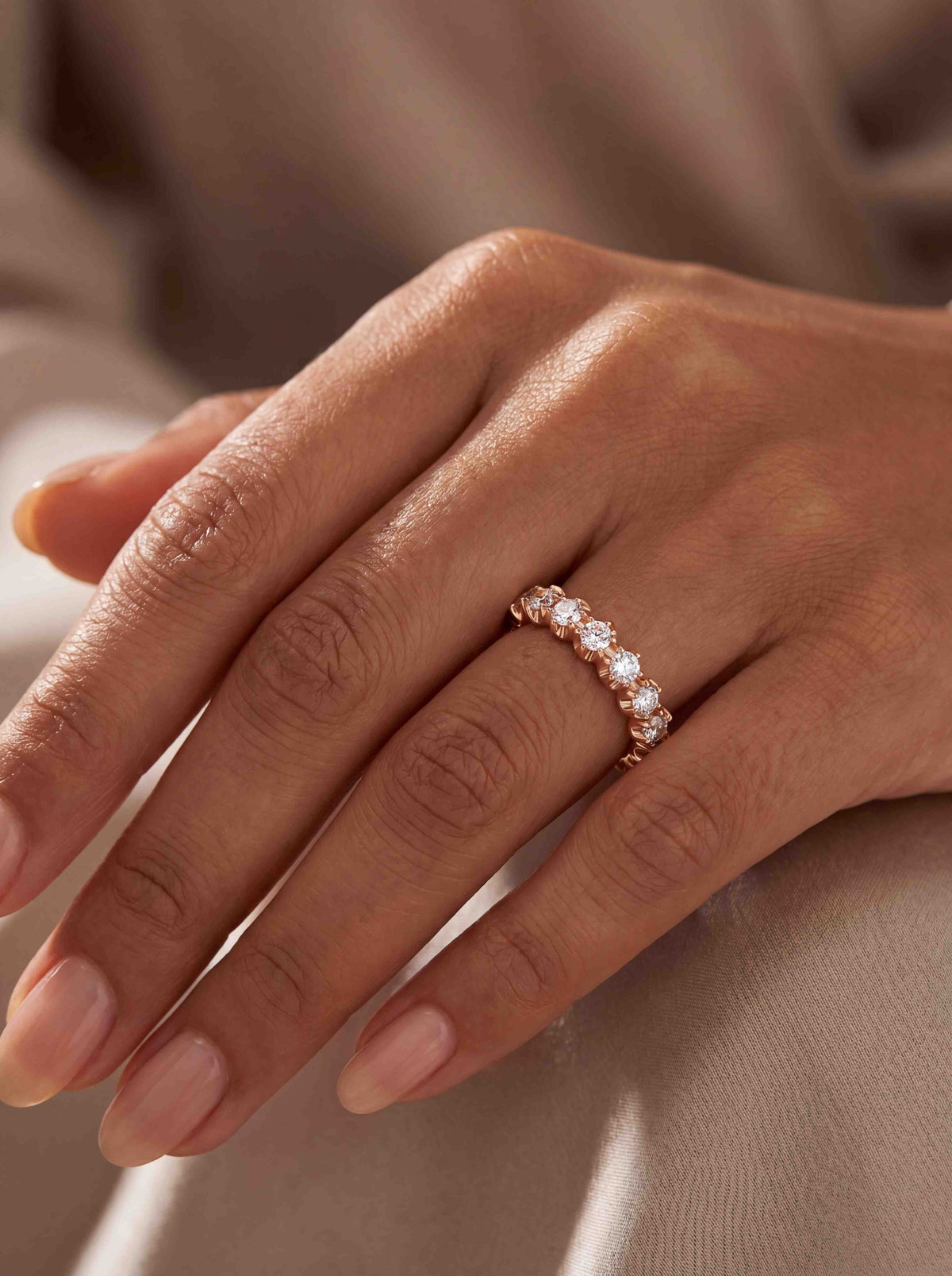 Elysia Diamant-Ring aus Roségold mit funkelnden Akzenten