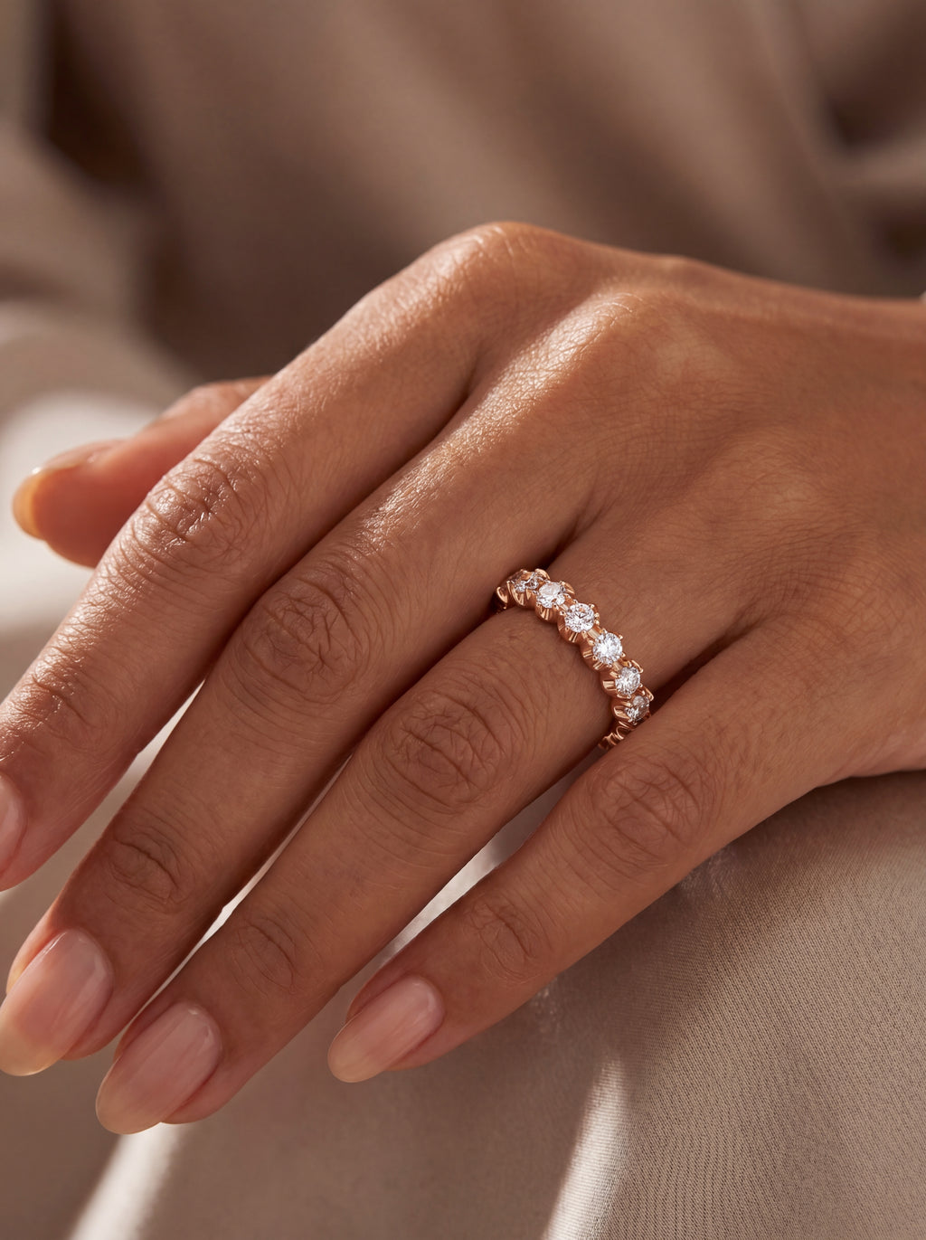 Elysia Diamant-Ring aus Roségold mit funkelnden Akzenten