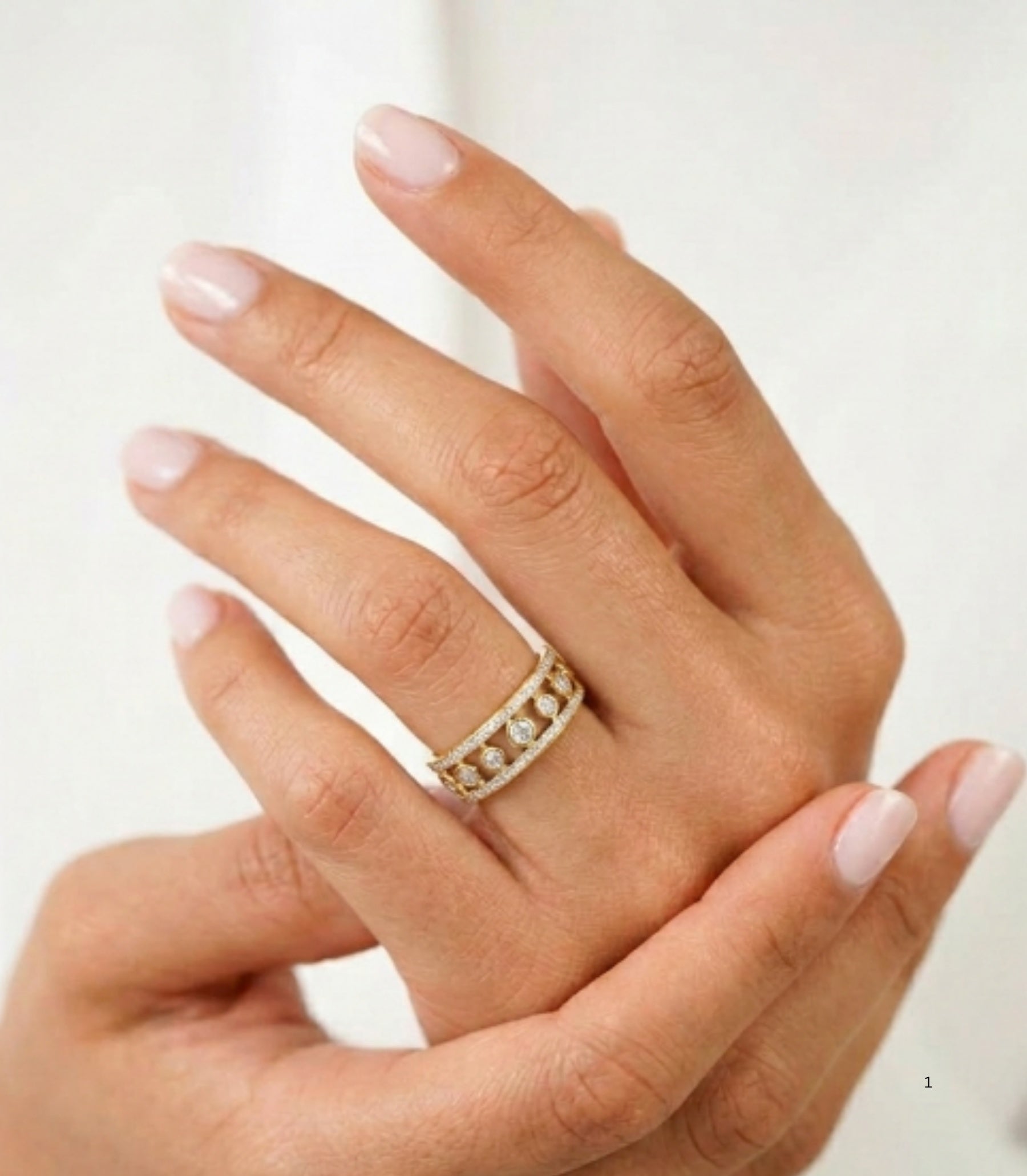 Entheos Diamant-Memory-Ring aus Gold mit elegantem Design
