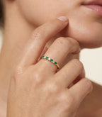 Flarelle Smaragd-Diamantring aus Gold mit elegantem Design