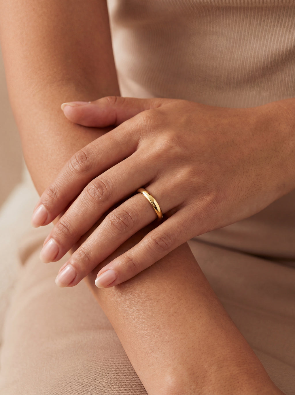 Ora Diamant-Ring aus Gold mit funkelnden Akzenten elegant