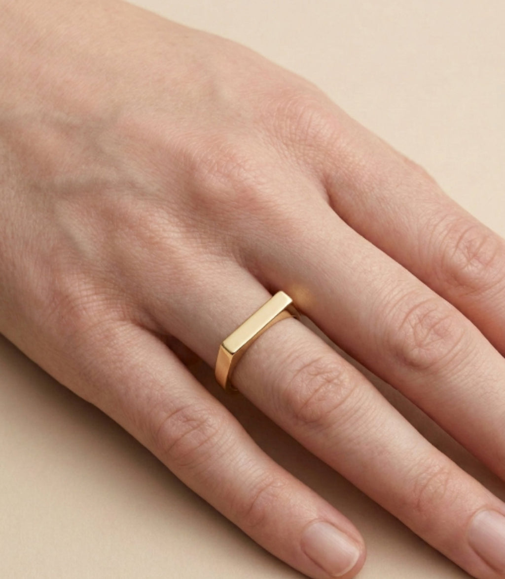 Orbitus Bar-Ring aus Gold mit modernem Design edel