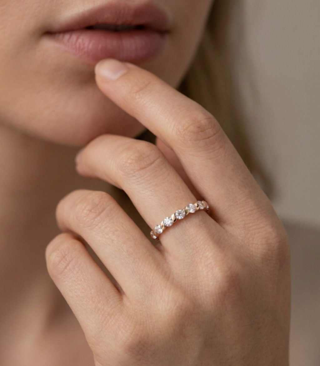 Ottavia Diamant-Ring aus Roségold mit funkelnden Akzenten