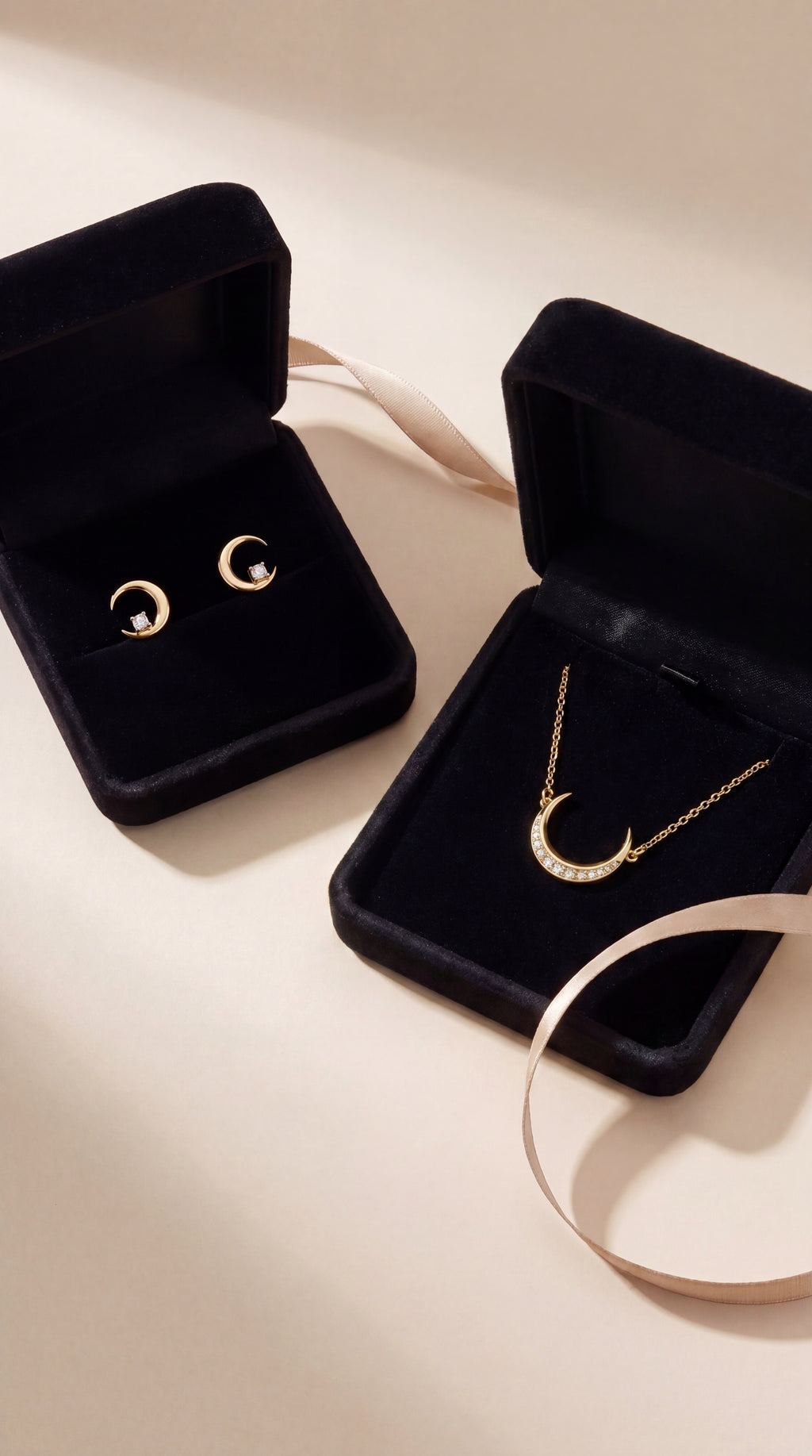 STELLARIS NERA Schmuckset aus Gelbgold mit Diamanten