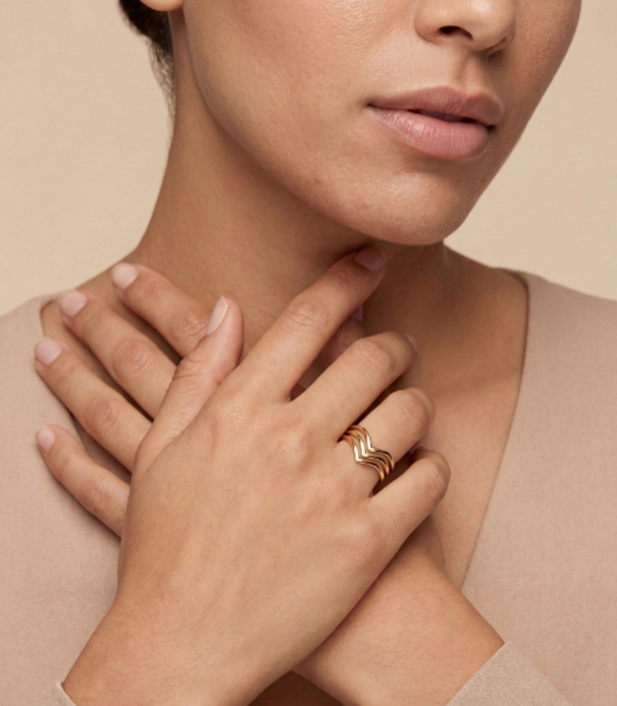 Sora Diamant-Ring aus Gelbgold mit funkelnden Akzenten