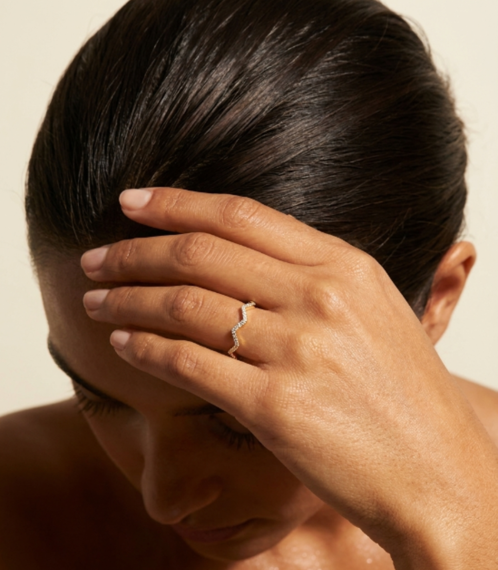 Tenara Diamant-Versprechensring aus Gold mit elegantem Design