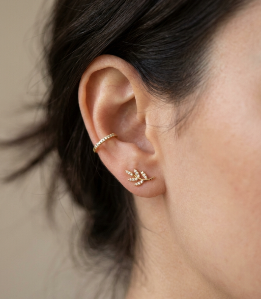 Verdelle Diamant-Ohrstecker aus Gold mit floralem Design