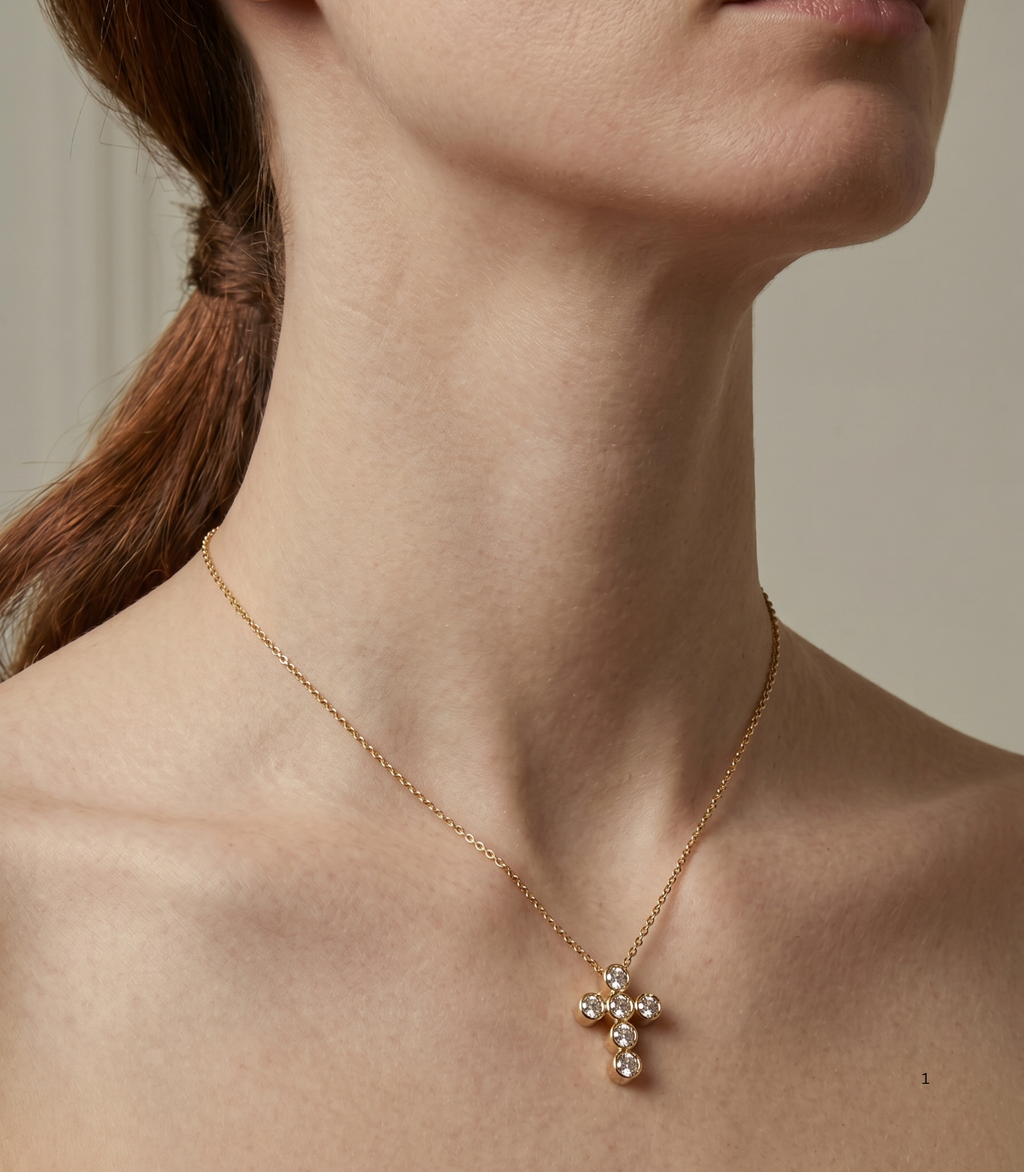 Veritas Diamant-Halskette aus Roségold getragen elegant