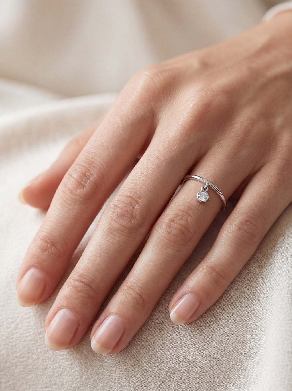 Orionis Diamant-Ring aus Weißgold mit eleganten Akzenten edel