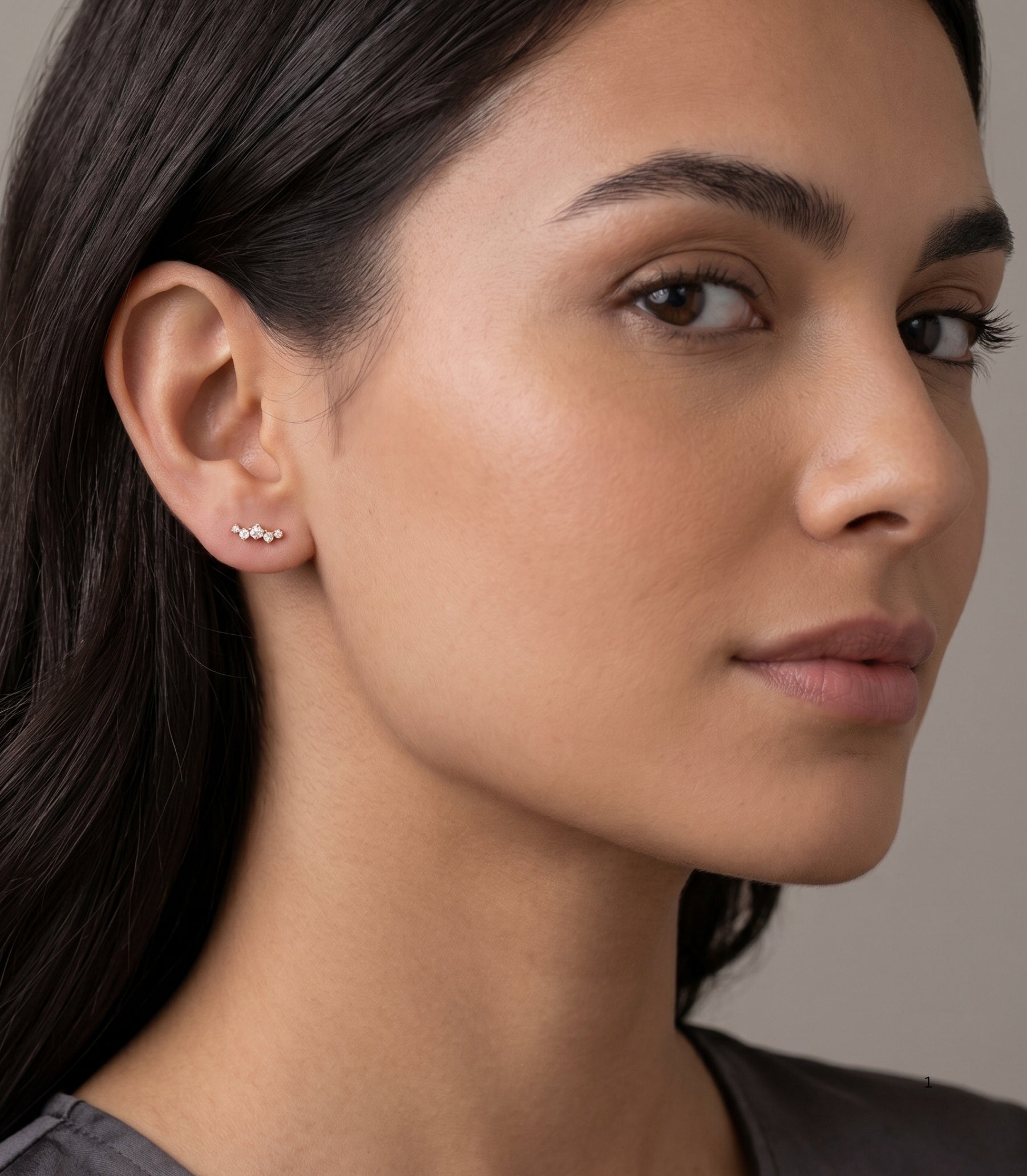 Zaniah Diamant-Ohrstecker aus Gold mit elegantem Design