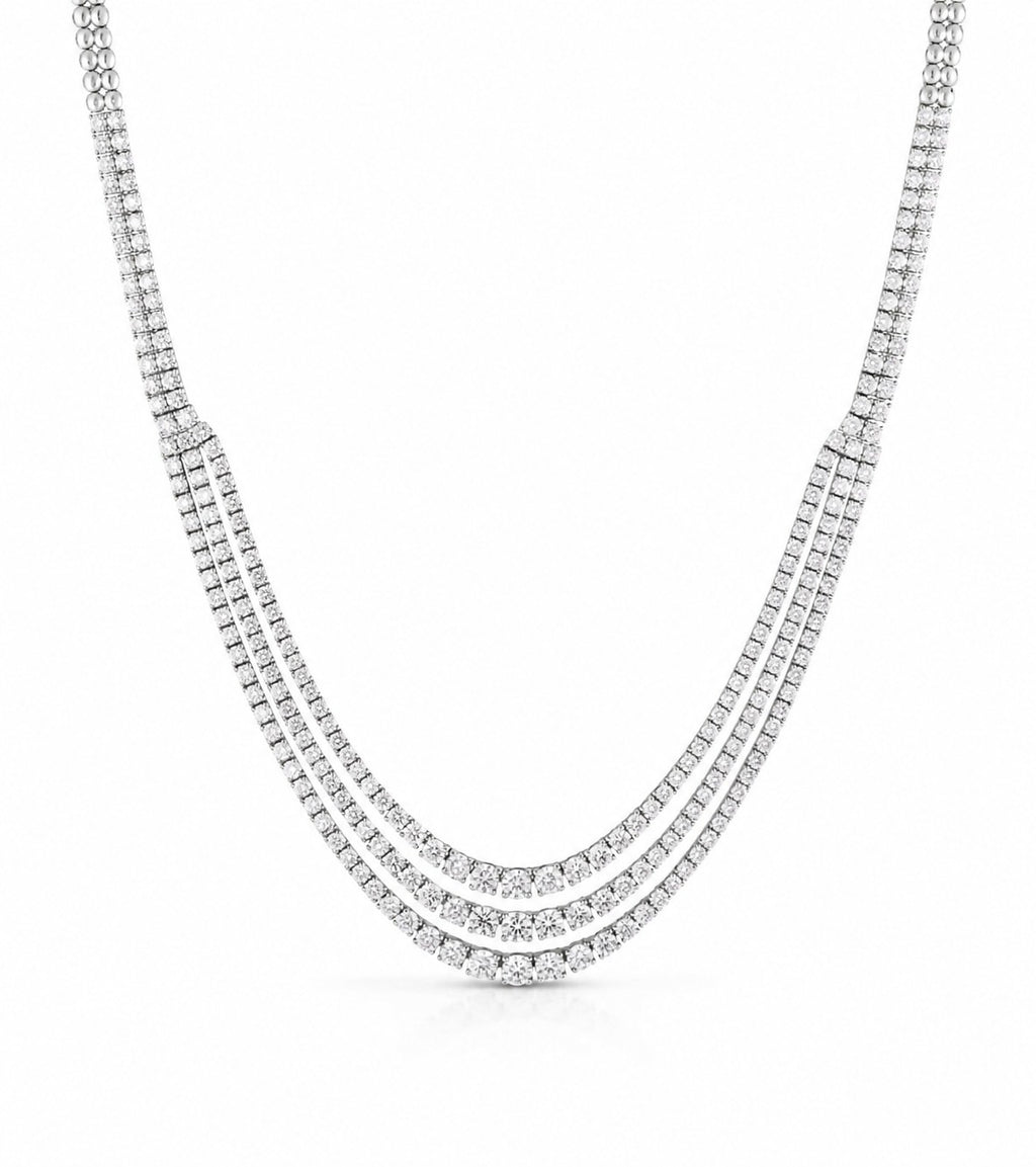 Rovi Diamant-Tenniskette aus Weißgold getragen elegant