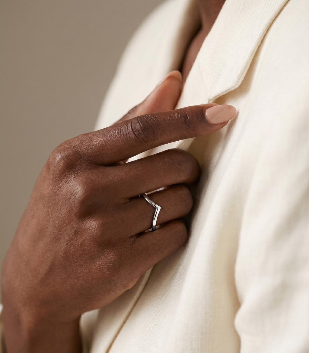 Sora Diamant-Ring aus Weißgold mit funkelnden Akzenten