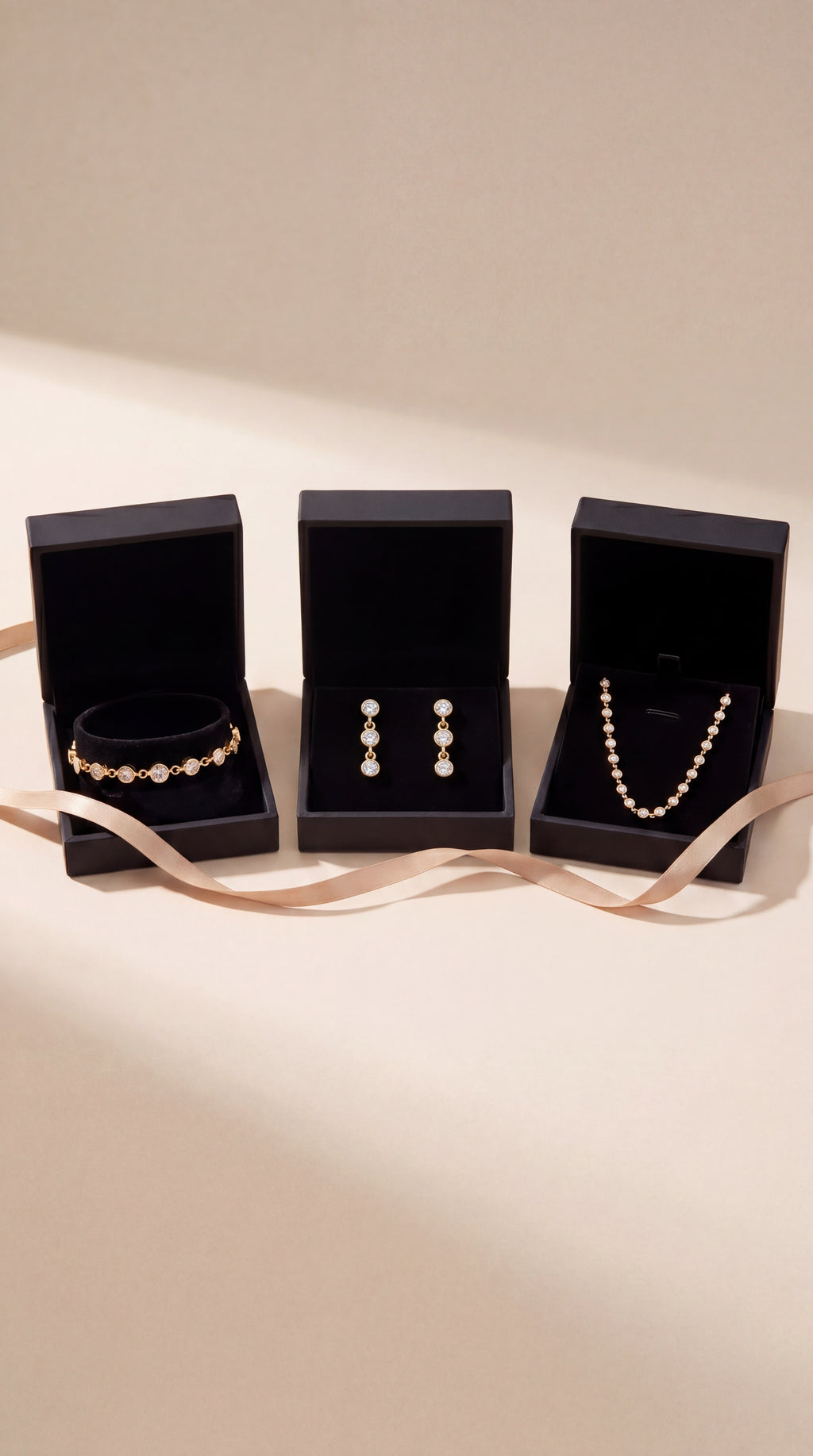 STELLARIS IMA Schmuckset aus Gelbgold mit Diamanten