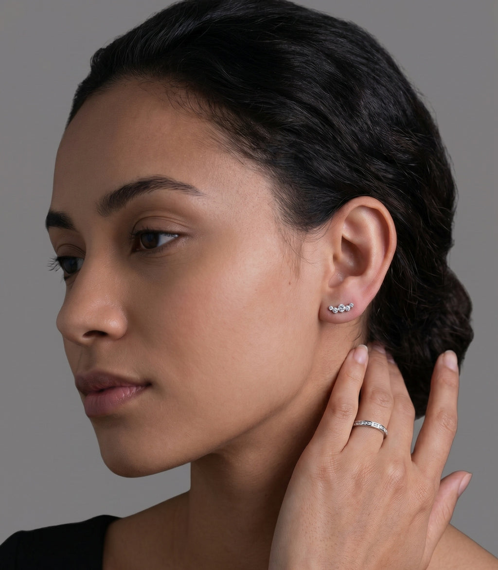 Zaniah Diamant-Ohrstecker aus Weißgold mit elegantem Design