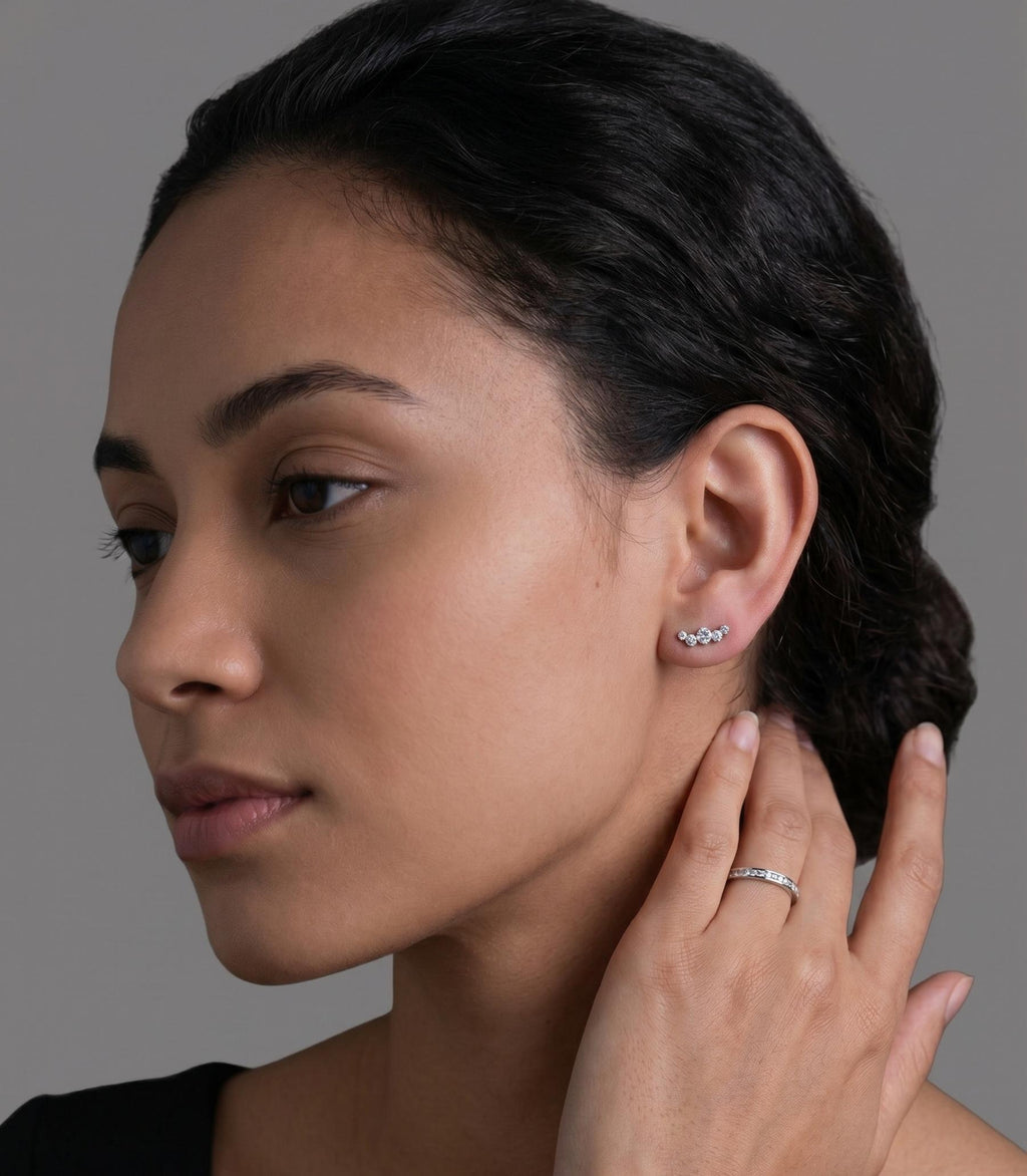 Zaniah Diamant-Ohrstecker aus Weißgold mit elegantem Design