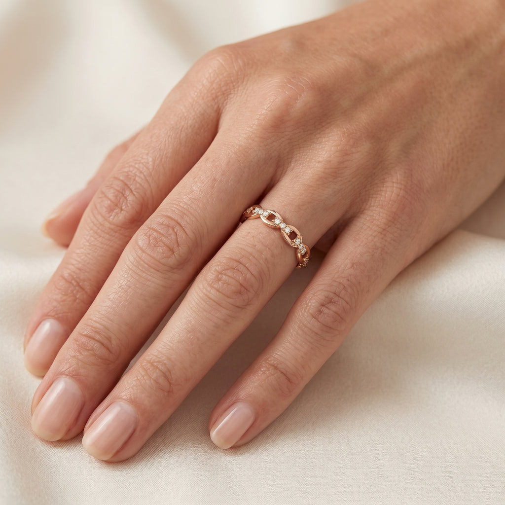 Allurea Diamantring aus Roségold mit elegantem Design